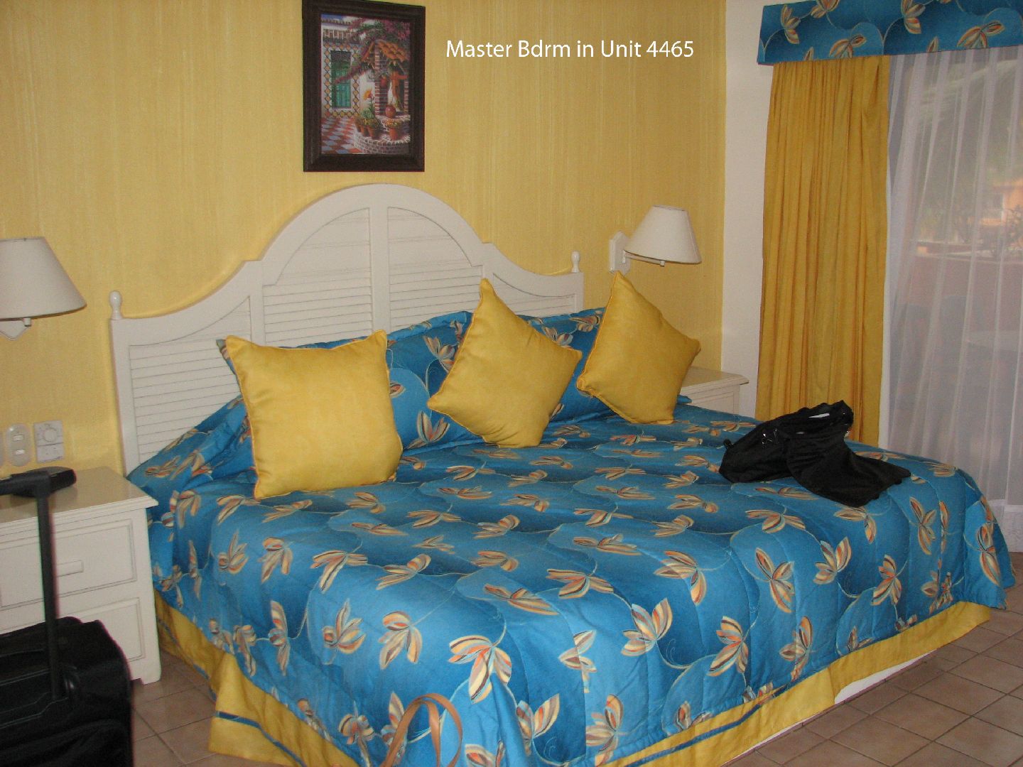 Loading Resort Image...